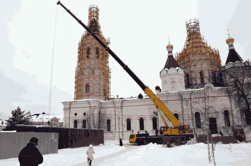 Liebherr LTM 1200 на строительстве храма в Егорьевске